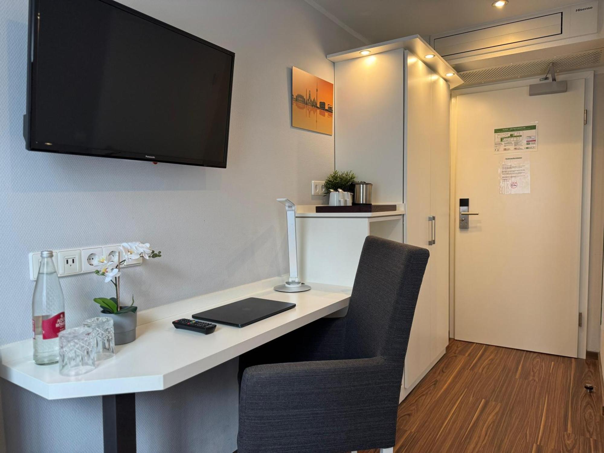 Mirage Zentrum 3*
